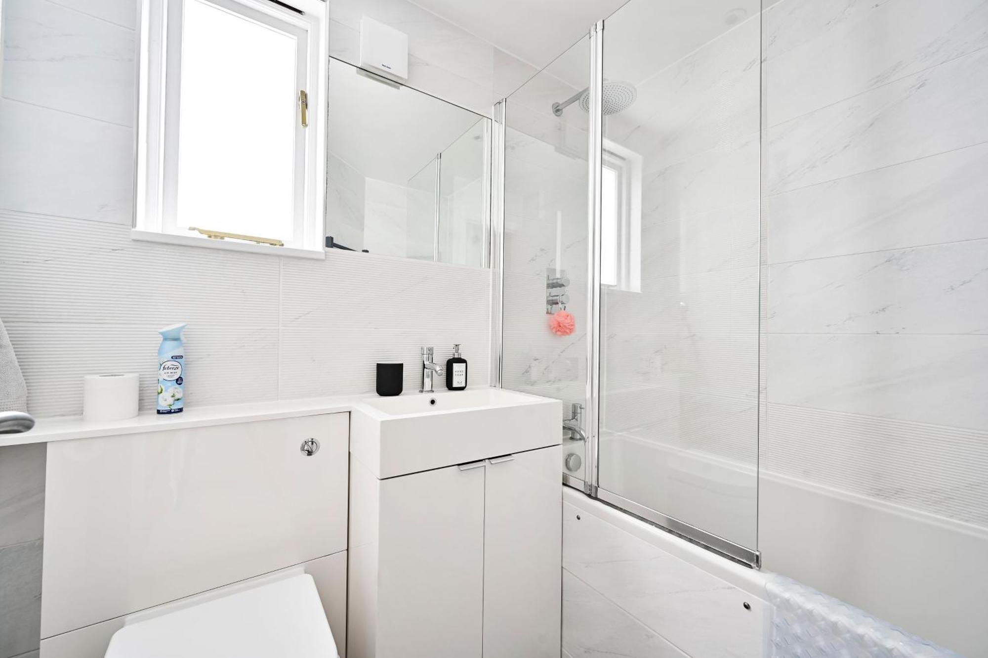 New Chic 3-Bed Flat In Clapham Daire Londra Dış mekan fotoğraf